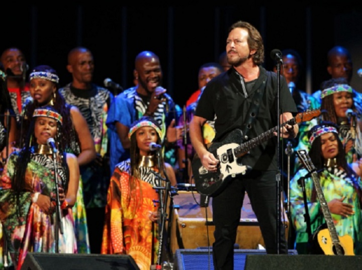 Eddie Vedder dedica canción a Chris Cornell y Nelson Mandela. (Foto: Captura de pantalla)